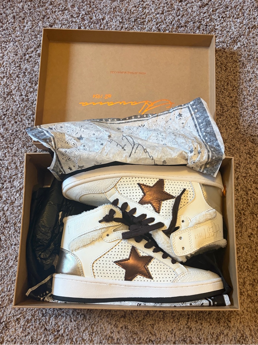 High-Top Sneakers with Bronze Star Accent